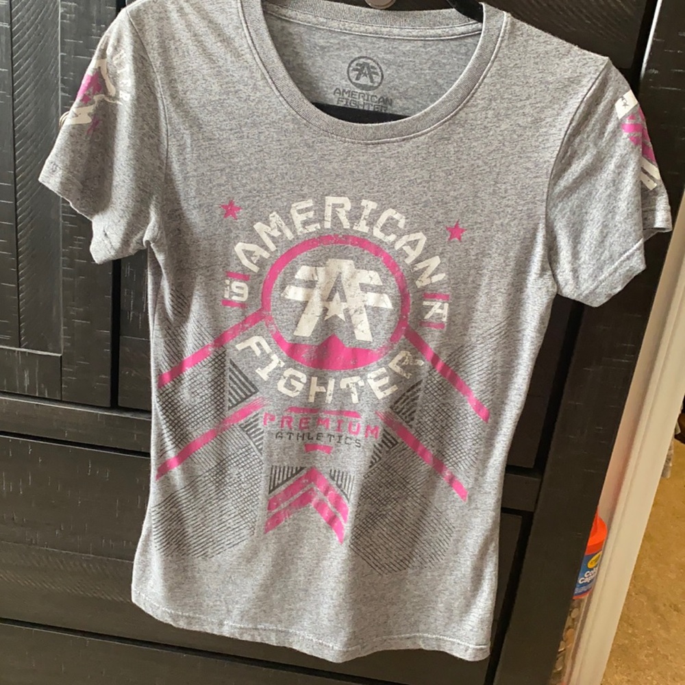 American fighter size S shirt